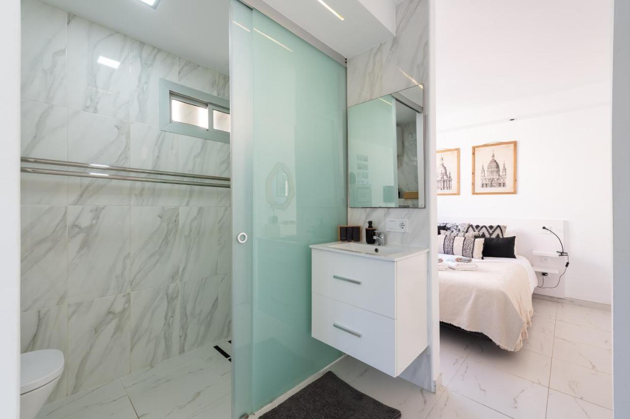 Breeze Sea View Accommodation Las Canteras Лас-Пальмас-де-Гран-Канарія Екстер'єр фото
